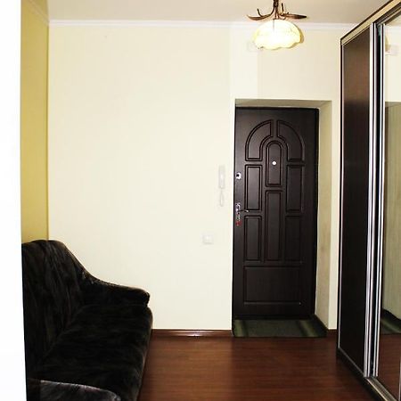 Центр Міста Однокімнатна Новобудова Apartment Lutsk Ngoại thất bức ảnh